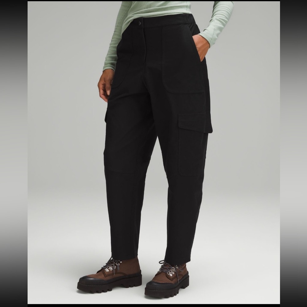 Lululemon Light Utility Black High Rise Cargo Pants Size 30 NWT